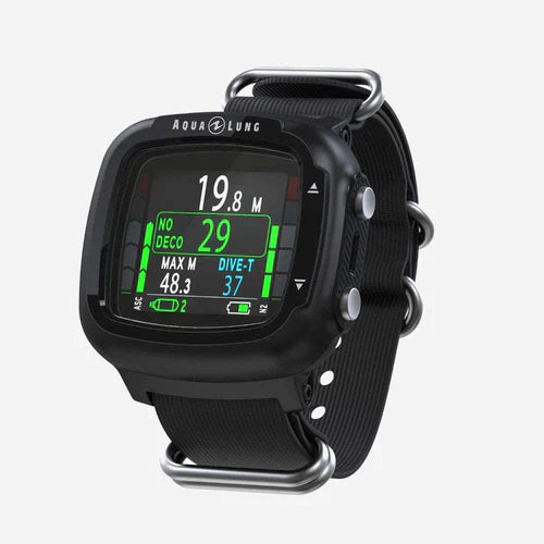 I330R Dive Computer, Simple and Reliable Dive Tracking Product Photo