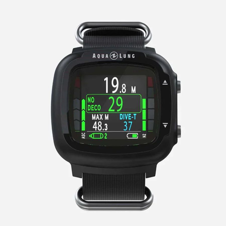 I330R Dive Computer, Simple and Reliable Dive Tracking Product Photo