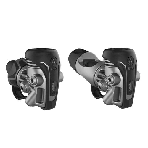 EVX200 1st Stage DIN Cold Water Balanced Diaphragm Product Photo