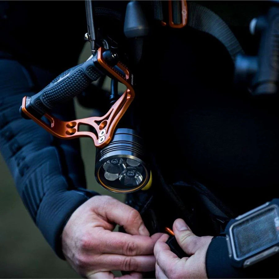 Apeks LUNA-X Torch | High Output Technical Dive Light Product Photo