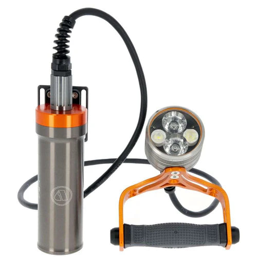 Apeks LUNA-X Torch | High Output Technical Dive Light Product Photo