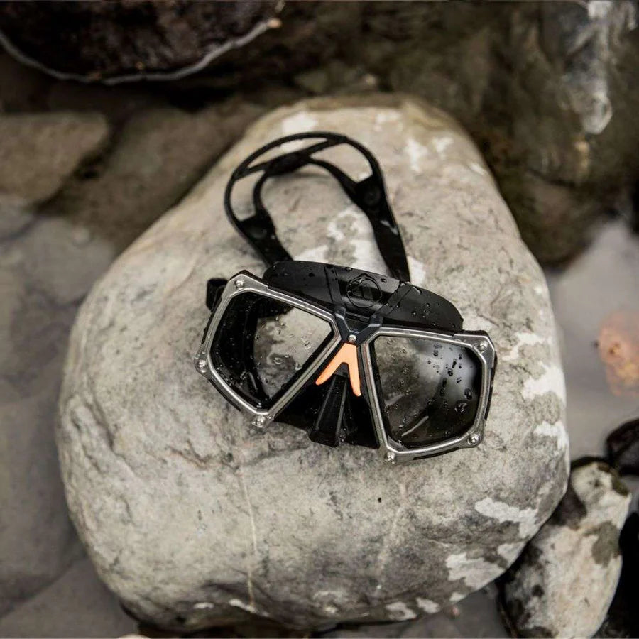 Apeks VX2 Dive Mask | Frameless Low Volume Scuba Mask Product Photo