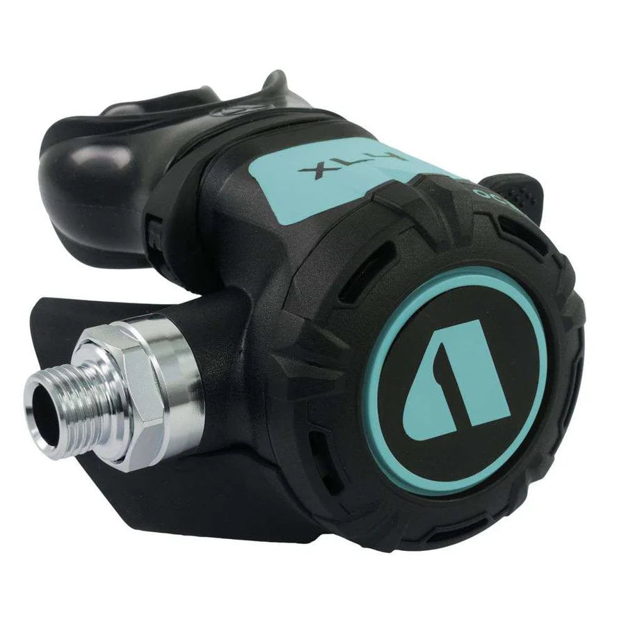 XL4 OCEA Regulator DIN Lightweight Cold Water Performance Product Photo