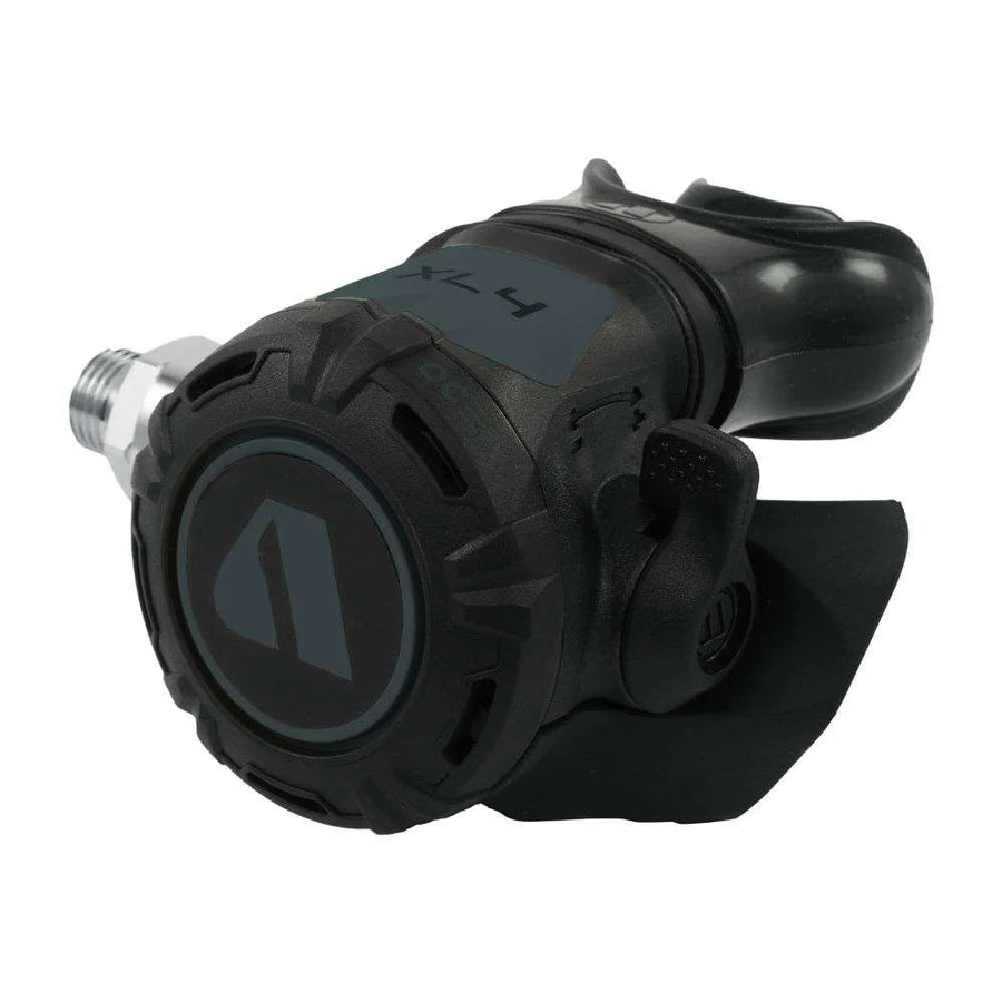 XL4 OCEA Regulator DIN Lightweight Cold Water Performance Product Photo