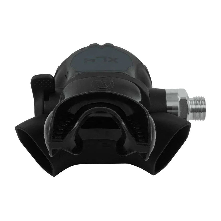XL4 OCEA Regulator DIN Lightweight Cold Water Performance Product Photo