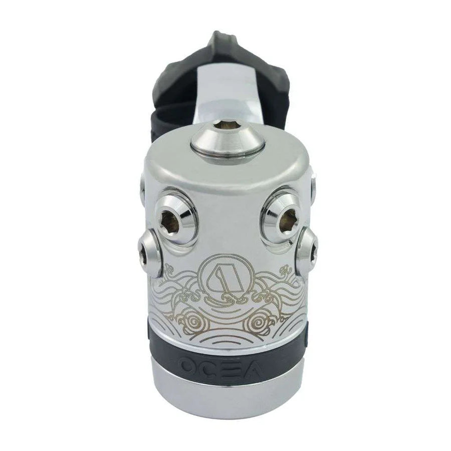 XL4 OCEA Regulator DIN Lightweight Cold Water Performance Product Photo