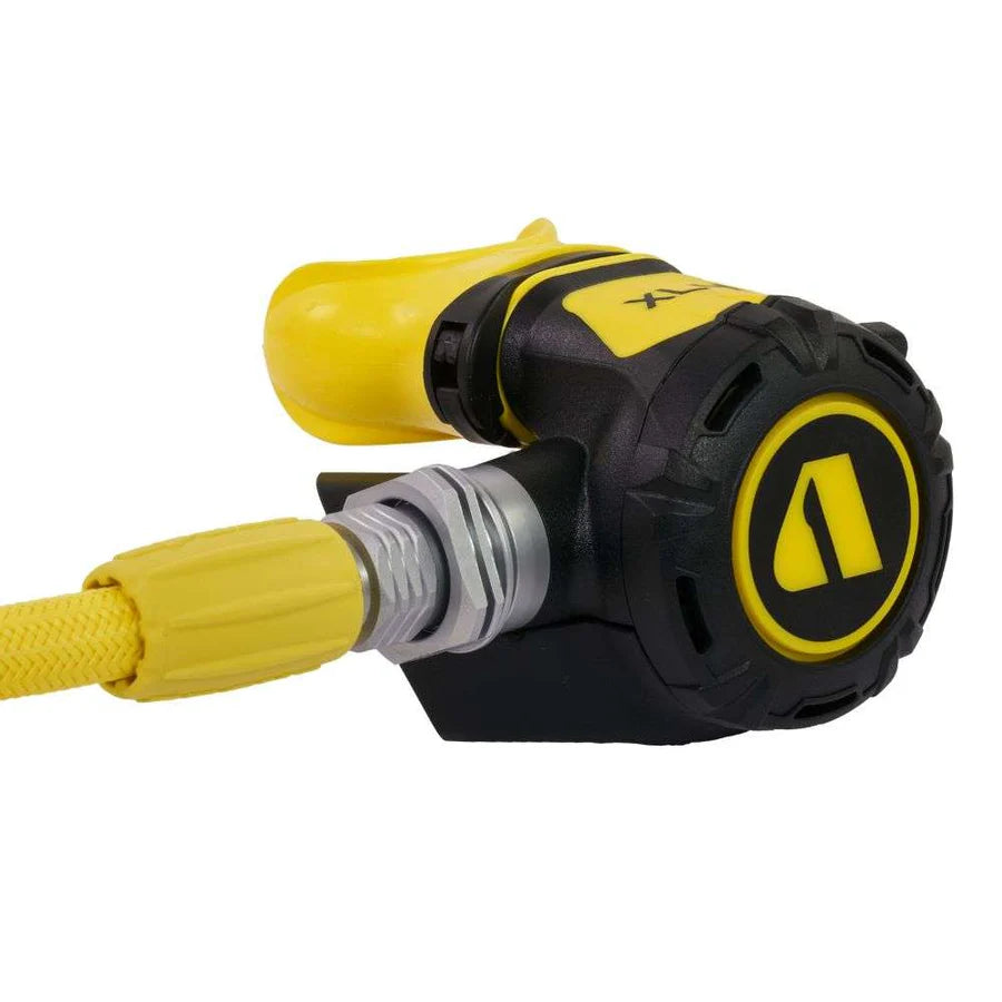 XL4+ Octopus Lightweight Alternate Air Source for Scuba Diving Product Photo