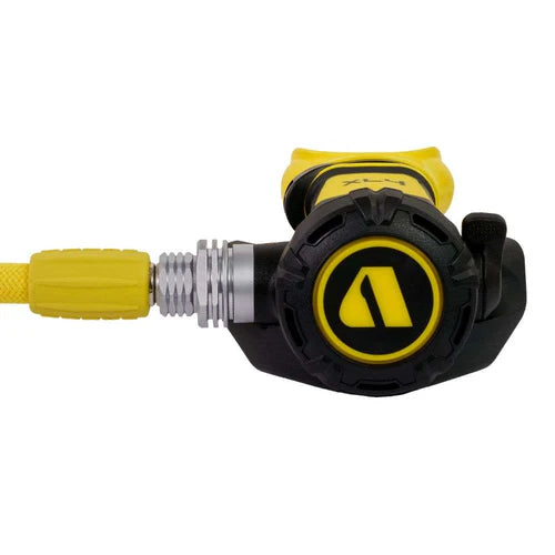 XL4+ Octopus Lightweight Alternate Air Source for Scuba Diving Product Photo