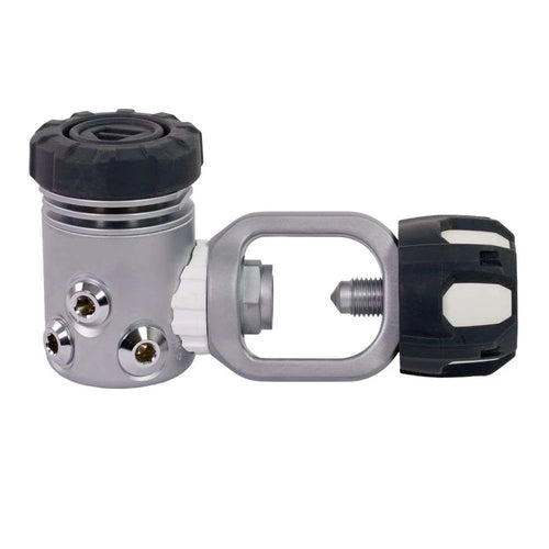 XL4+ Regulator DIN Lightweight Cold Water Performance Product Photo