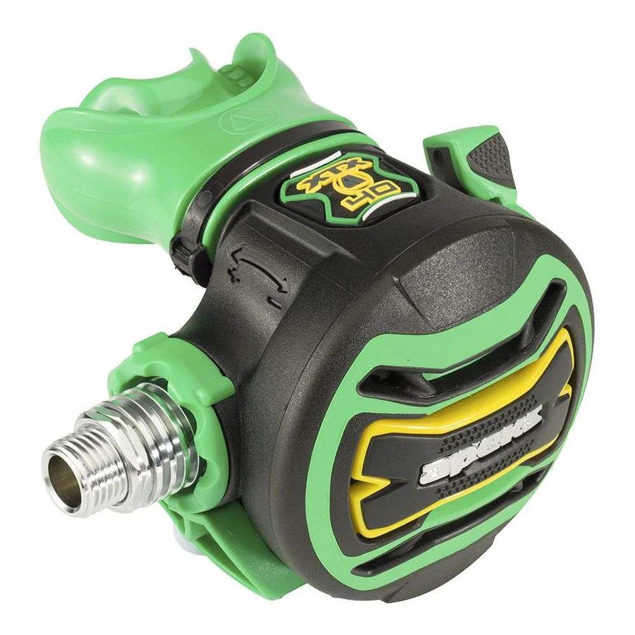 XTX40 Nitrox Regulator DIN with DS4 Cold Water Ready Performance Product Photo